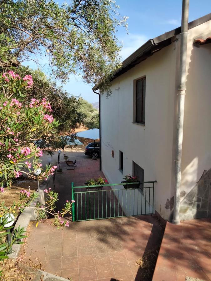 L'Antica Quercia B&B Castell'Umberto エクステリア 写真